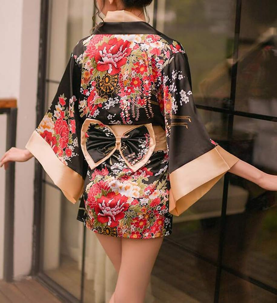 Kimono Japonais Élégance | Satin Premium & Motifs Floraux