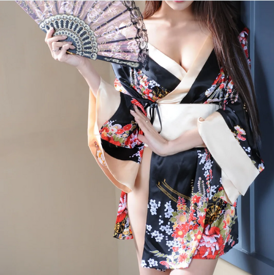 Kimono Japonais Élégance | Satin Premium & Motifs Floraux