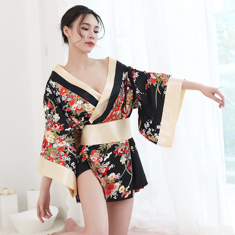 Kimono Japonais Élégance | Satin Premium & Motifs Floraux